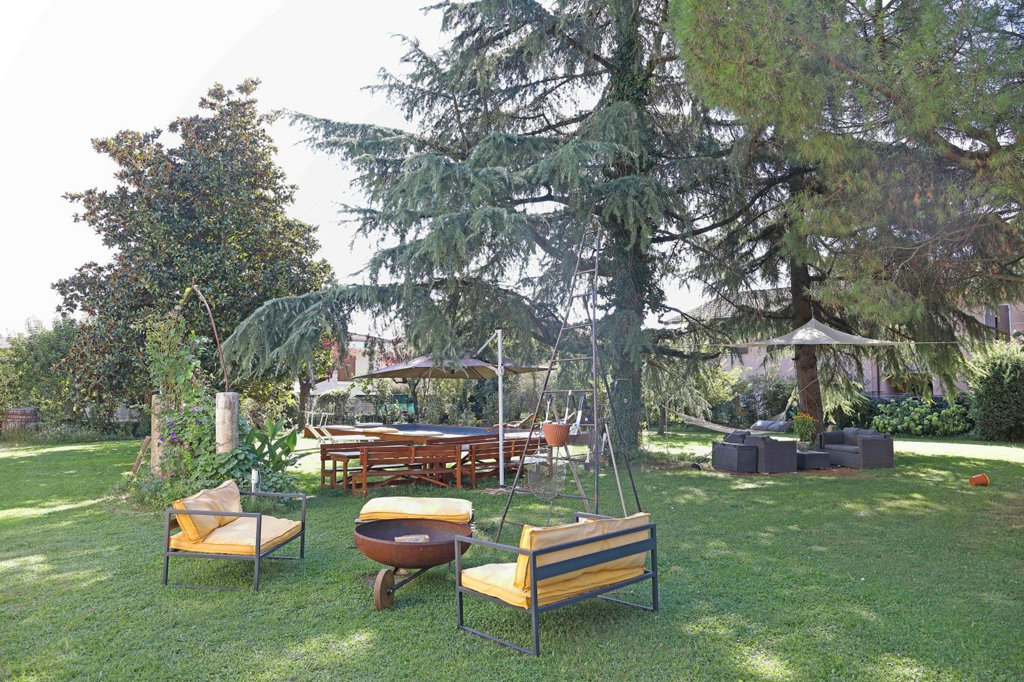 Il Bozzolo Eco Boutique Apartments Валеджо-суль-Минчо Экстерьер фото