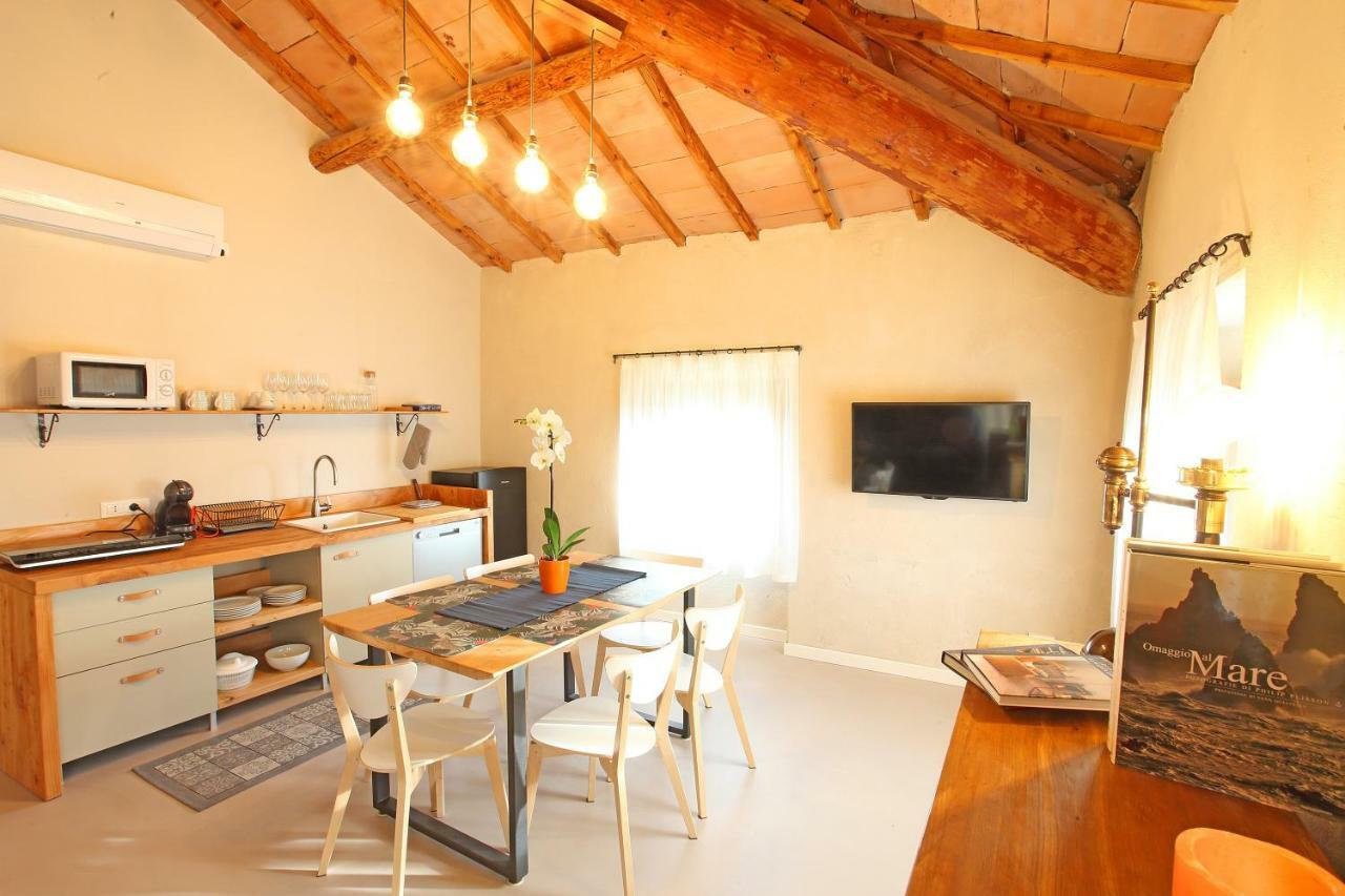 Il Bozzolo Eco Boutique Apartments Валеджо-суль-Минчо Экстерьер фото
