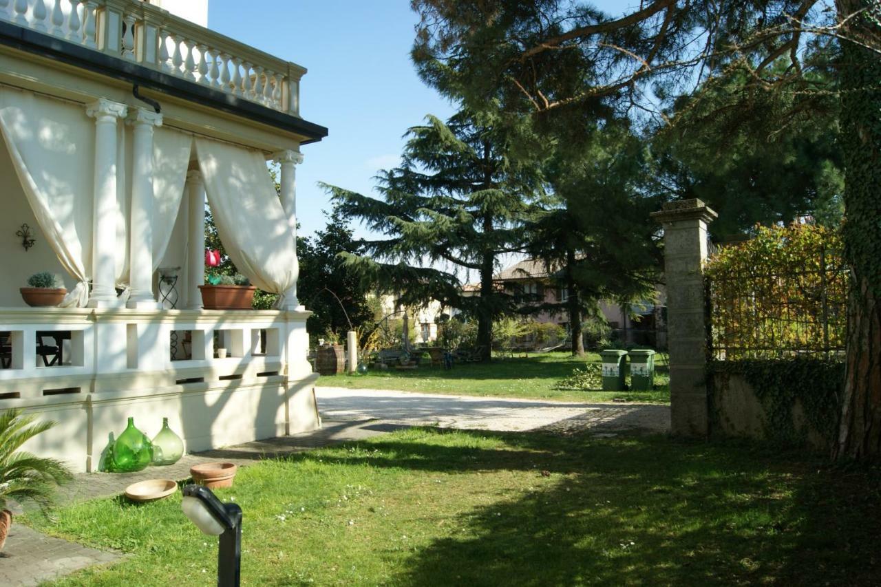 Il Bozzolo Eco Boutique Apartments Валеджо-суль-Минчо Экстерьер фото