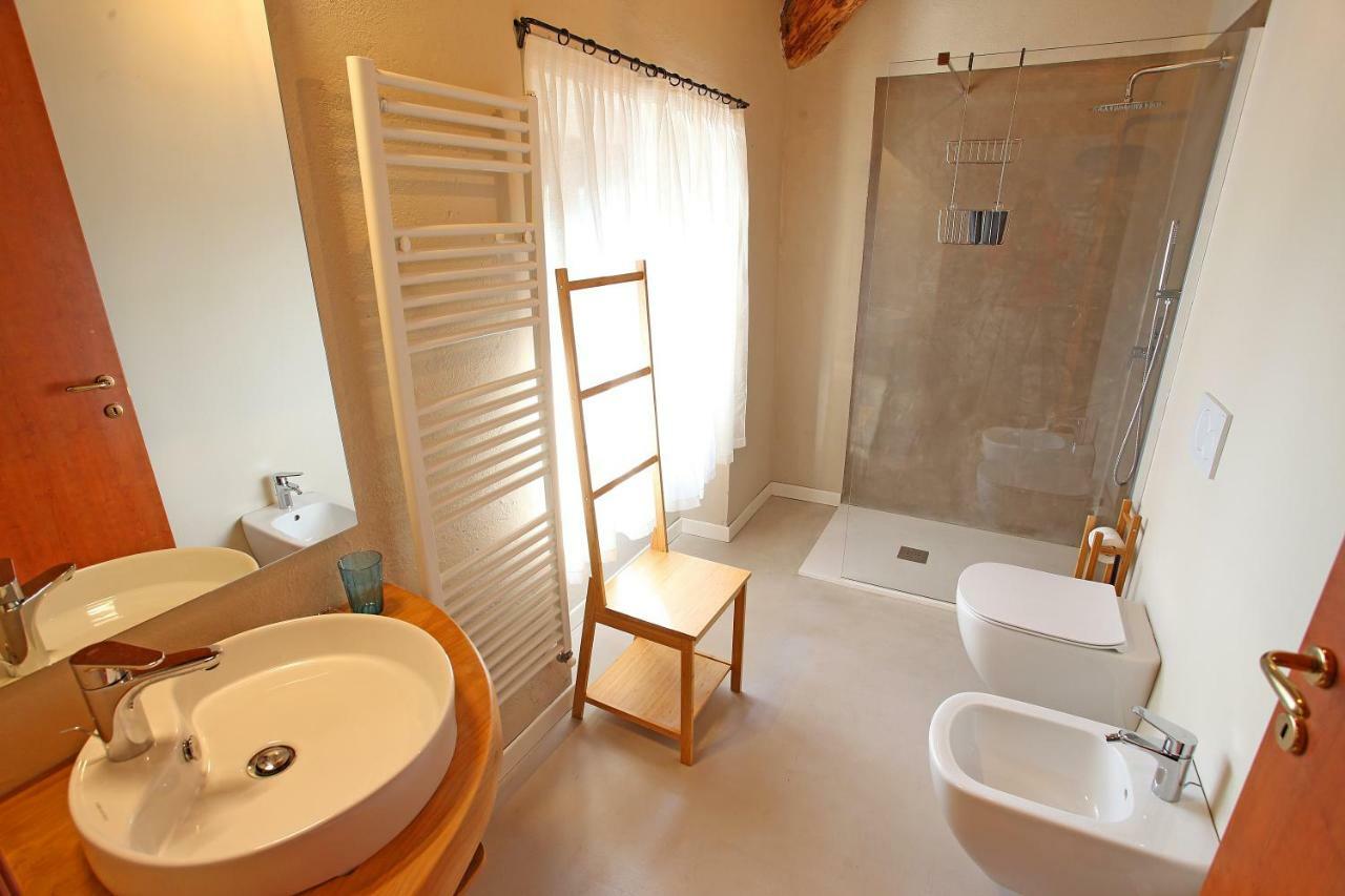 Il Bozzolo Eco Boutique Apartments Валеджо-суль-Минчо Экстерьер фото